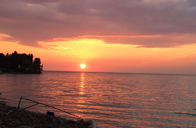 Lake Ontario, Sodus. Amazing Sunsets! Newly updated, water access, rock beach.