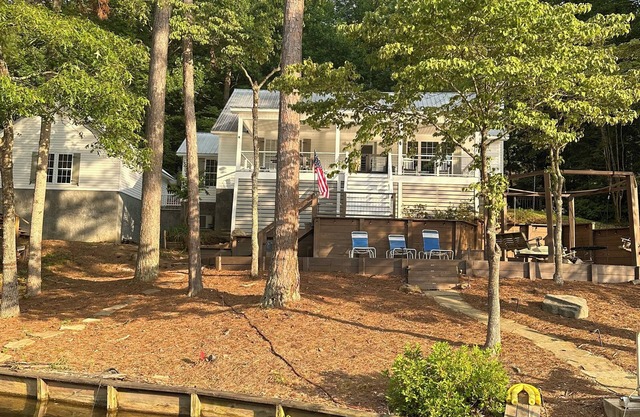 Lake Wedowee Relaxing Getaway