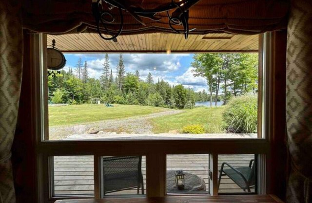 Lakefront Cabin #4 - 4 Season - Sleeps 7