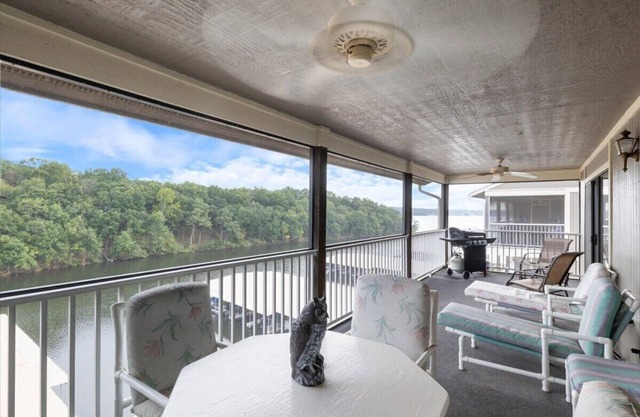 Lakefront Condo Near the State Park