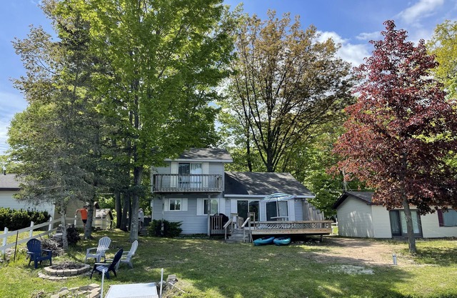 Lakefront cottage w/private dock, firepit, and grill located on all sports lake