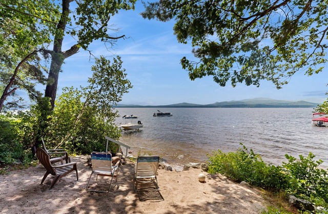 Lakefront home with views, water access for boating & swimming