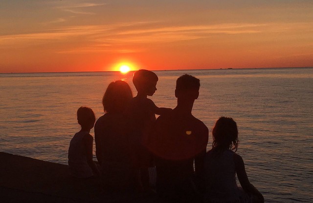 Lakefront Property + Beautiful Sunsets on Sand Point!