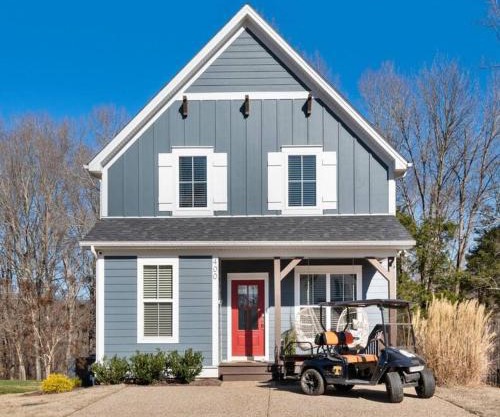 Lakeside Cottage w/Golf Cart, Hot Tub, & Fire Pit