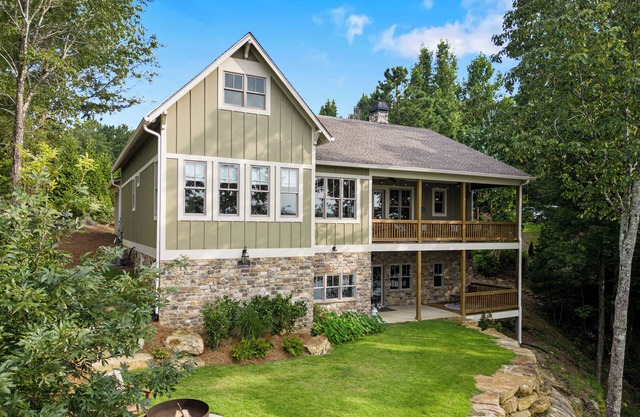 Lakeside Getaway at Chateau Marlowe - the perfect location for a family retreat!