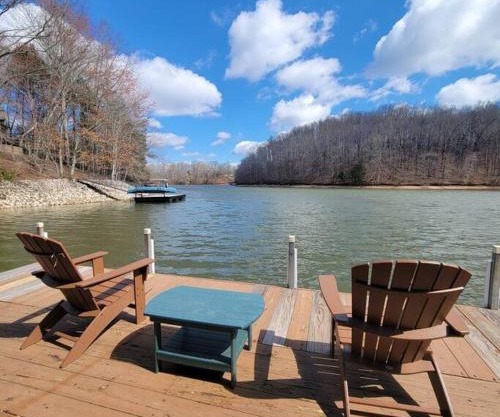 Lakeside Haven Dock/Slip Fire Pit Game Room Kayaks