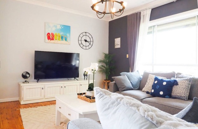 Lakeview Sweet Home @ Primbee