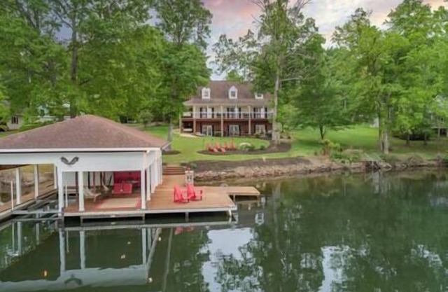 Lakin' Memories, 2 Kitchens, Detached Game Rm/Gym, Lakin' Memories, 2 Kitchens, Detached Game Rm/Gym