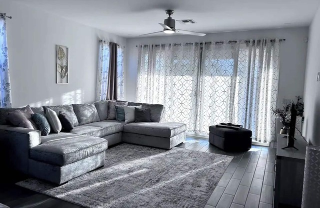 Lamar Place house with WiFi, AC in charming Casa Grande