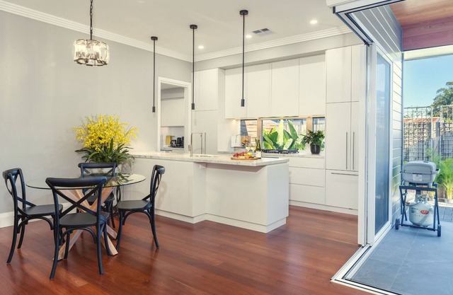 Lambton Park Luxury Escape✨ Fireplace✨New Build