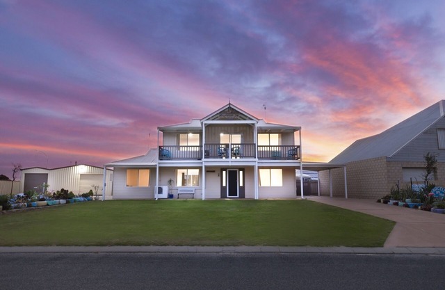 Lancelin By The Dunes - Low Mid Week Rates!
