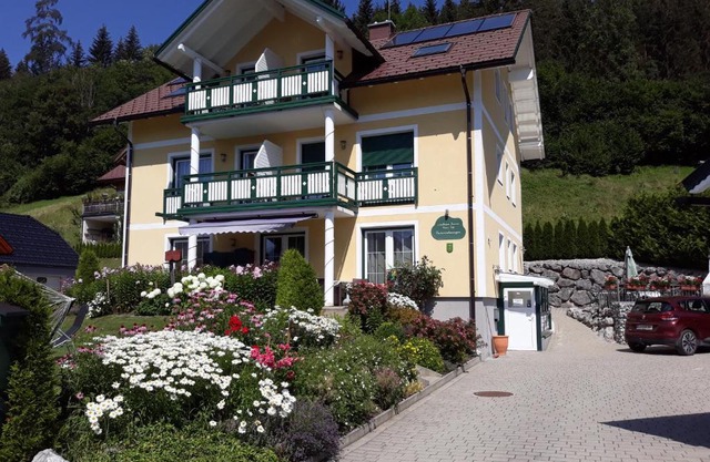 LANDHAUS JASMIN ausgezeichnet mit 4 Kristallen - FW Grimmingblick