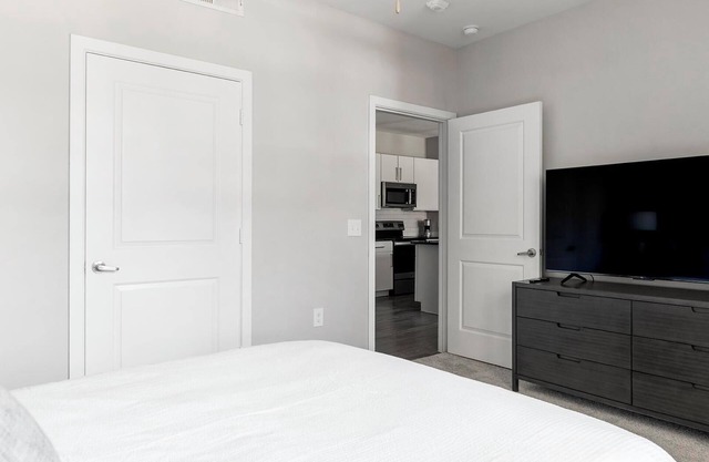 Landing | Amazing 1BD, Gym, Game Room