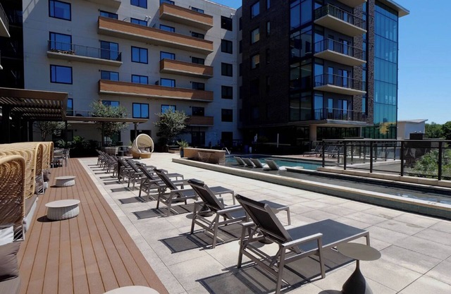 Landing | Amazing 2BD, Gym, Pool