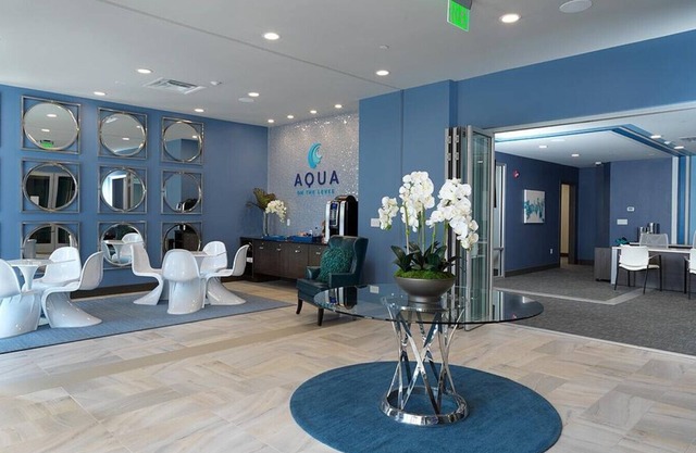 Landing at Aqua On The Levee - 1 Bedroom in Downtown Newport