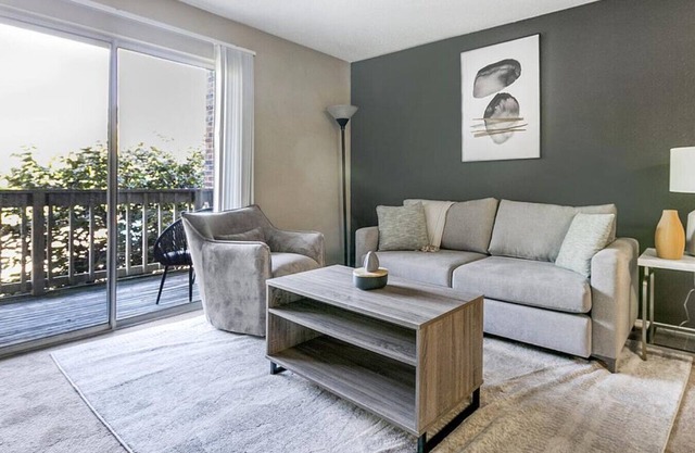 Landing at Commons - 1 Bedroom in Woodlawn