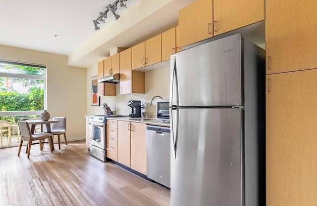Landing at Library Place Apartments - Studio in Bayside