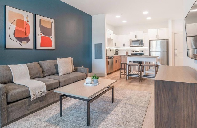 Landing at The Henry Luxury Apartments - 1 Bedr.