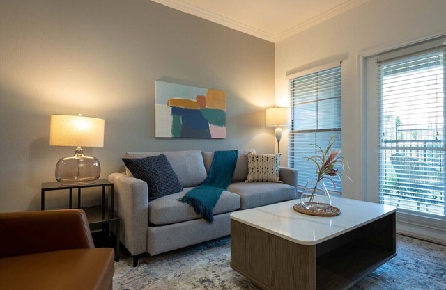 Landing | Beautiful 1BD, Pool, Courtyard