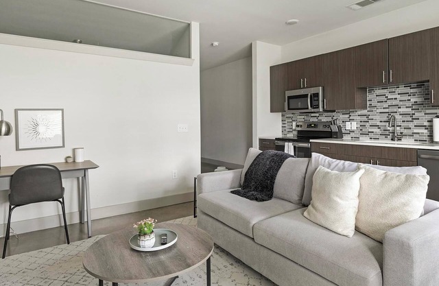 Landing | Beautiful 1BD, Pool, Gym