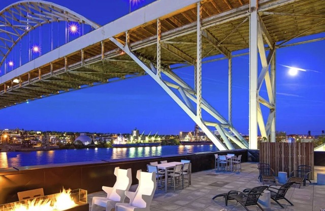 Landing | Beautiful 1BD, Clubhouse, Courtyard