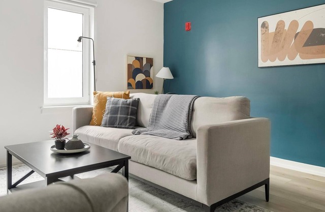 Landing | Beautiful 1BD, Gym