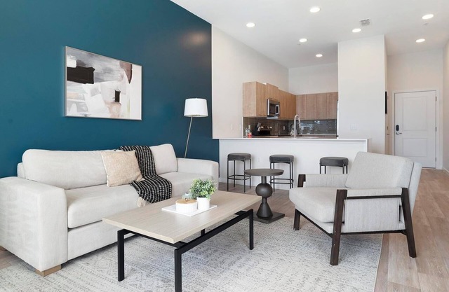 Landing | Modern 1BD, Clubhouse, Pool