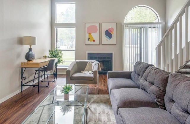 Landing | Stunning 2BD, Game Room, Gym