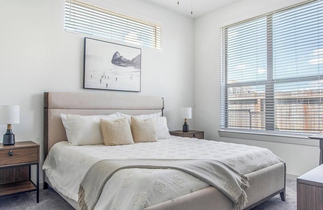 Landing | Stylish 1BD, Yoga Studio, Clubhouse
