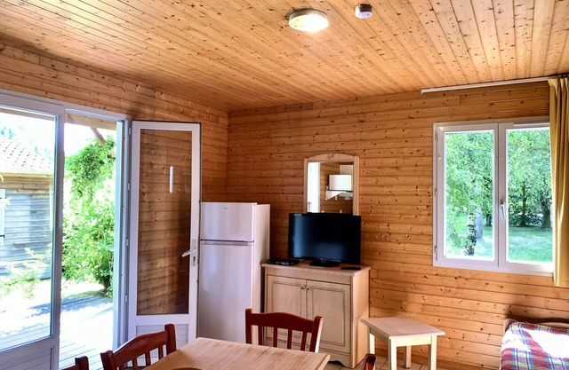 Lands of France - Natura Resort Pescalis - 3 Room Cottage 6 People