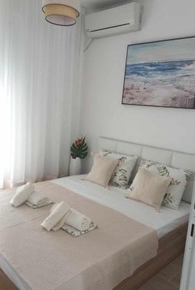 Lara Sea View apartment