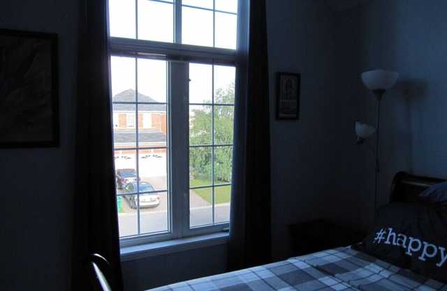 Large Airy Room Ensuite Vegetarian Only