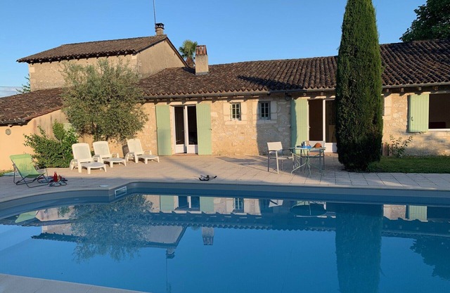 Large and beautiful house in the middle of the vineyards