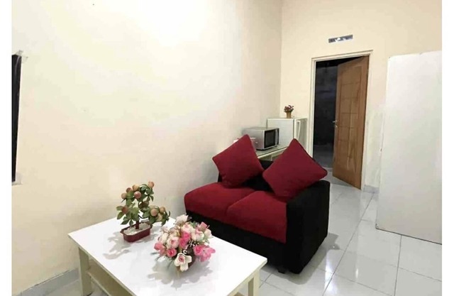 Large and Cheap Family Guesthouse in Graha Permata Kota
