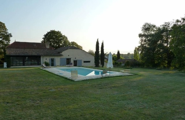 Large charming Gironde house