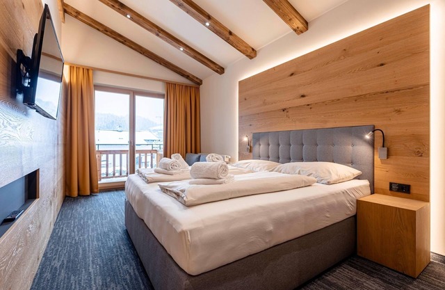 Large chalet with carmine and wellness area