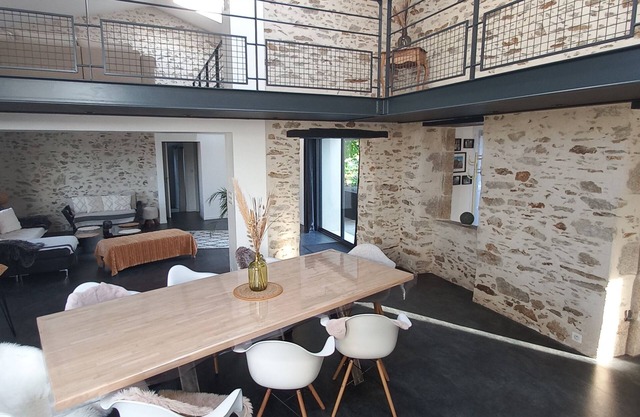 Large charming property in the countryside, 3* furnished for tourism