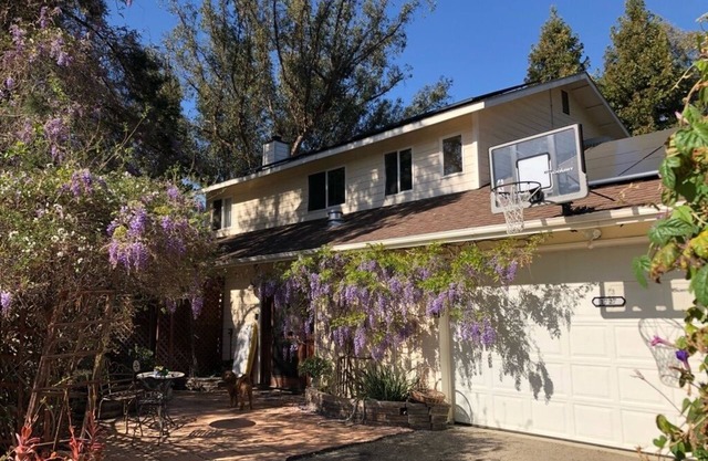 Large Comfy Topanga Canyon Family Getaway near State Park and Pacific Ocean