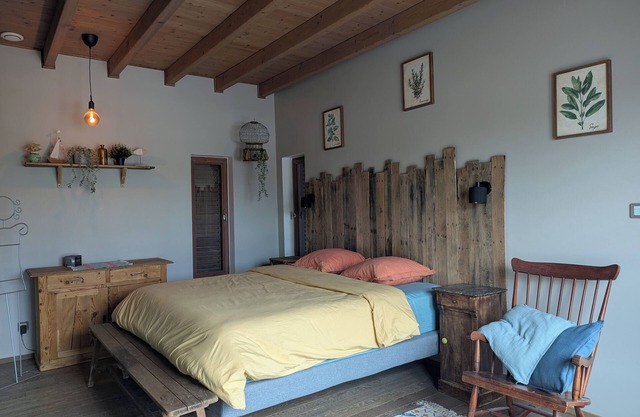 Large country house with 2000m² outdoor area/sleeps 14