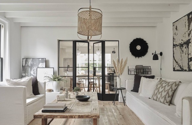 Large Georgian House by West Wittering beach. Interiors by Design Vintage.