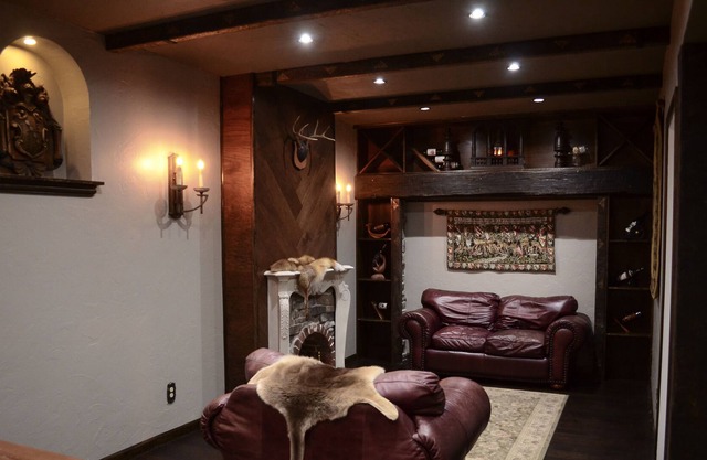 Large Home, Old World Charm, Great for Families