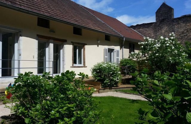 Large House in Poligny, Jura - 4 Star Luxury Accommodation Sleeps 8