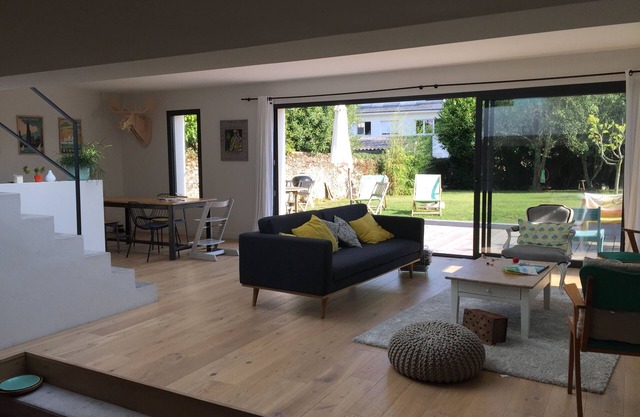 Large house near downtown with large garden in a quiet