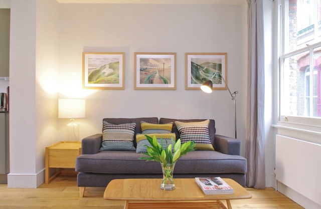 Large Roof Terrace & King Bed In Clerkenwell