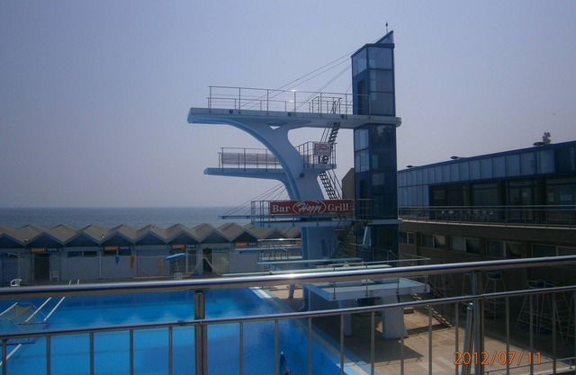 Large spacious ground floor poolside apartment