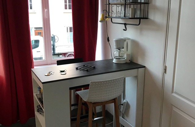 Large studio in an urban cottage - Free and easy sationnement