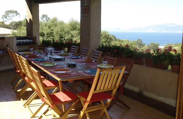 Large welcoming villa with sea view and private pool, classified 4 stars