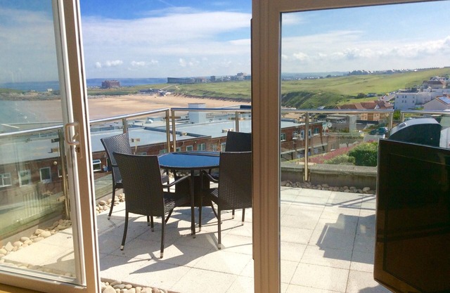 LAST MINUTE AVAILABILITY! Holiday Home In Cornwall - Fistral View Holiday Home