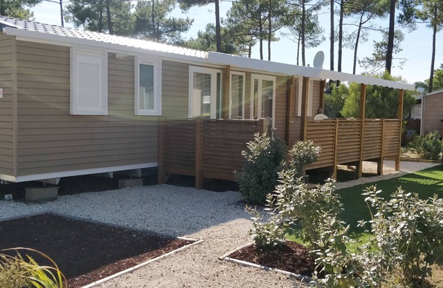 LAST MINUTE Mobilhome Luxe 5 * Camping with direct access to the beach (3 ch - 2 sd)