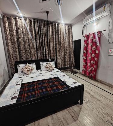 Lata Home Stay
